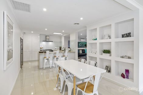 8 James Mcfarlane Wynd, Skye, VIC 3977