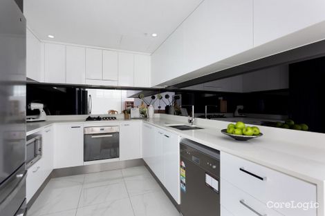Property photo of 31005/5 Harbour Side Court Biggera Waters QLD 4216