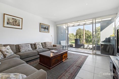 Property photo of 1/135-137 Ormond Esplanade Elwood VIC 3184