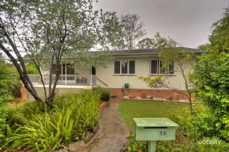 15 Watsonia Dr, Leichhardt, QLD 4305