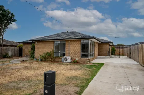 3 Dingley Cl, Gladstone Park, VIC 3043