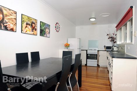 Property photo of 13 Surrey Close Hallam VIC 3803