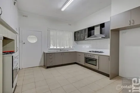 Property photo of 18 Kanana Crescent Wangaratta VIC 3677