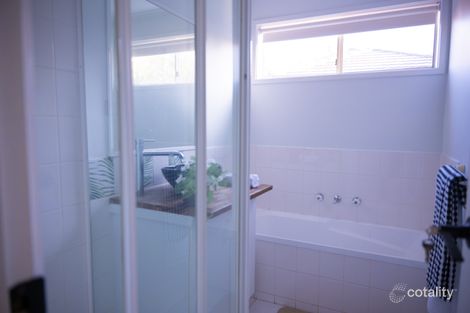 Property photo of 7 Carmarthen Close Werribee VIC 3030