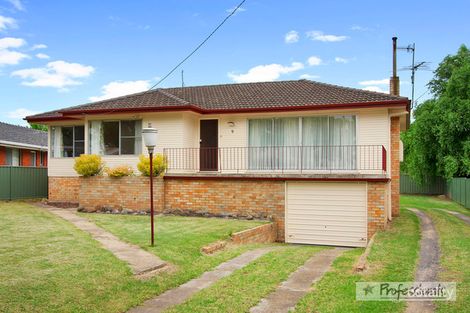 9 Queen Elizabeth Dr, Armidale, NSW 2350