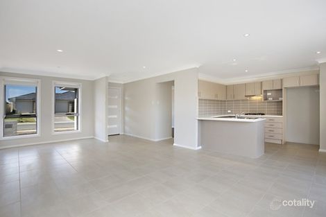 Property photo of 11 Stayard Drive Largs NSW 2320