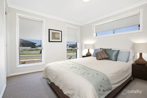 Property photo of 11 Stayard Drive Largs NSW 2320