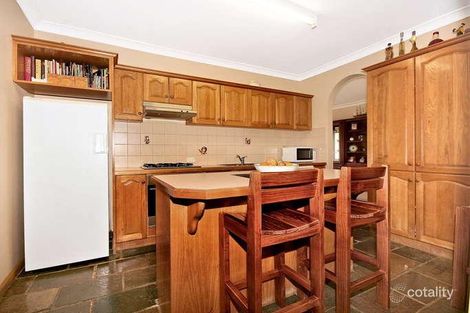 Property photo of 33 Crellin Crescent Watsonia VIC 3087