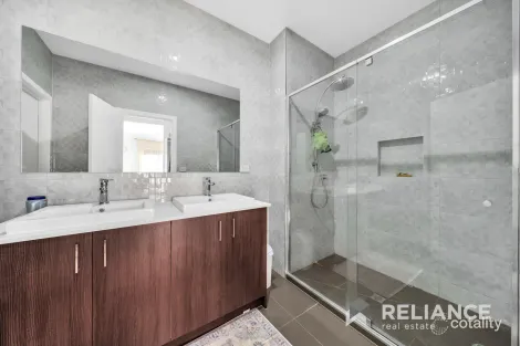 Property photo of 16 Boxer Drive Wyndham Vale VIC 3024