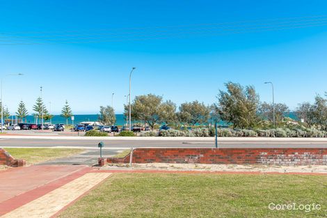 Property photo of 22 Oceanside Promenade Mullaloo WA 6027