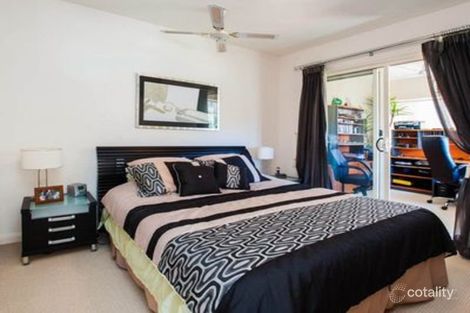 Property photo of 5202 Marine Drive West Hope Island QLD 4212