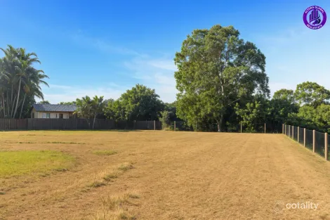 Property photo of 32 Oceanview Point Vernon QLD 4655
