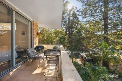 Property photo of 1/105 Pacific Parade Dee Why NSW 2099