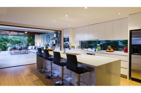 Property photo of 8 Donegal Crescent Bundall QLD 4217