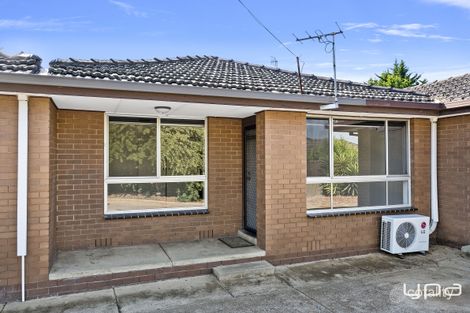 2/24 Sinns Ave, Werribee, VIC 3030