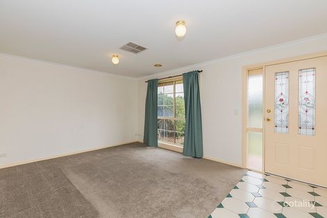 Property photo of 1/5 Marriot Road Keilor Downs VIC 3038