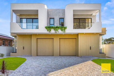 Property photo of 31 Junee Crescent Kingsgrove NSW 2208