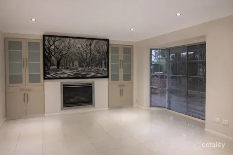 Property photo of 26 Flinders Crescent Hinchinbrook NSW 2168