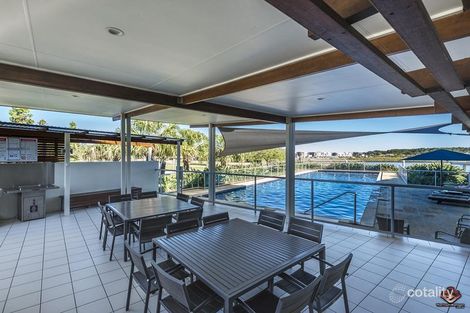 Property photo of 30 Halyard Crescent Hope Island QLD 4212