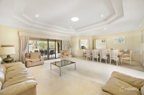 Property photo of 11 London Chase Arundel QLD 4214