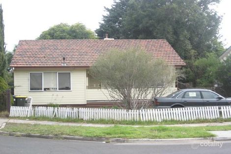 8 Hickory Cres, Frankston North, VIC 3200