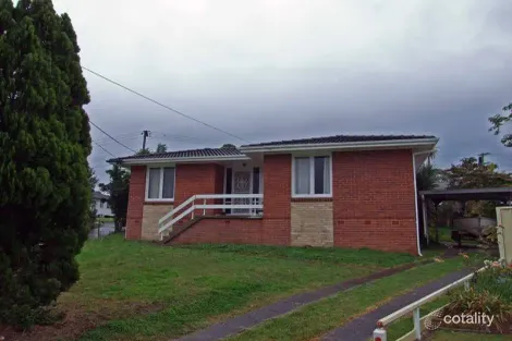 9 Strathmore Pl, Taree, NSW 2430
