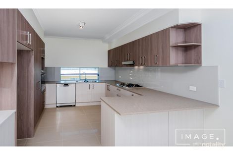 Property photo of 2/83 Akonna Street Wynnum QLD 4178