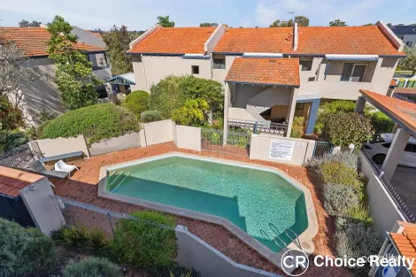32/4 MANNING TCE, SOUTH PERTH, WA 6151