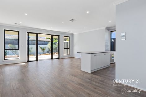 25 Harvey Cres, Aldinga Beach, SA 5173