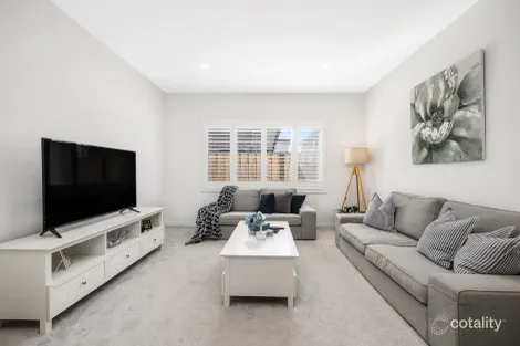 Property photo of 6 Thoroughbred Way Box Hill NSW 2765