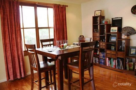 Property photo of 4 Lawes Place Macgregor ACT 2615