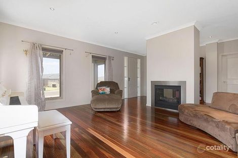 Property photo of 3 Daisy Circuit Harkness VIC 3337