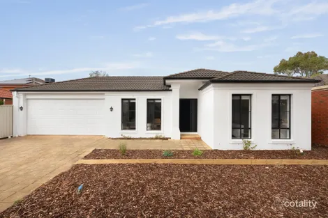 12 Lauffre Walk, Caroline Springs, VIC 3023