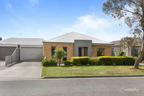 3 Jordan Ave, Delacombe, VIC 3356