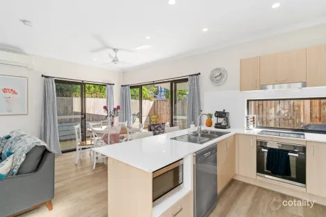 Property photo of 2/38A Central Drive Sippy Downs QLD 4556