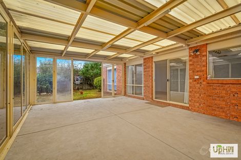 Property photo of 18 Bellbrae Crescent Cranbourne West VIC 3977