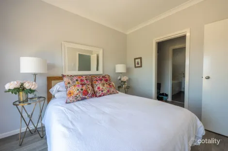 Property photo of 28 Outlook Road Black Point SA 5571