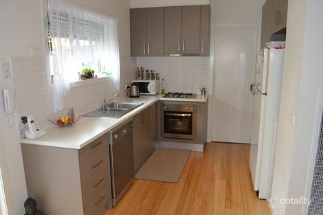 2/12 Arvern Ave, Avondale Heights, VIC 3034