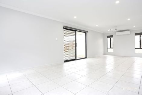 Property photo of 3 Cane Road Ormeau QLD 4208