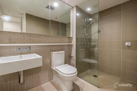 Property photo of 205/70 Queens Road Melbourne VIC 3004