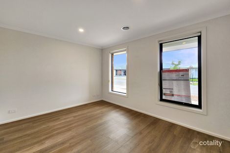Property photo of 8 Kangaroo Way Armstrong Creek VIC 3217