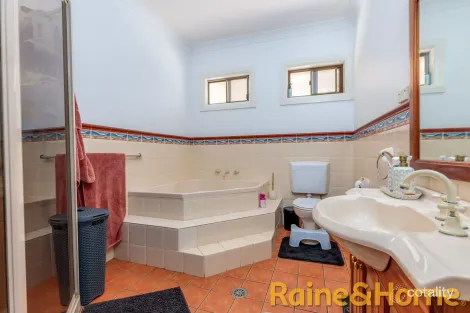 Property photo of 5 Stuart Street Dubbo NSW 2830