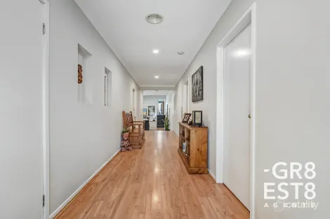 Property photo of 6 Mercy Court Narre Warren South VIC 3805