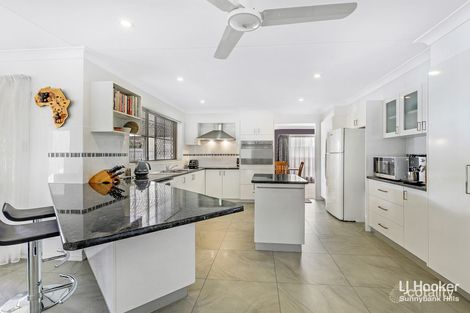 Property photo of 8 Hoover Court Stretton QLD 4116