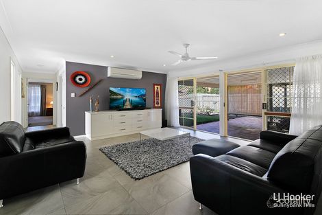 Property photo of 8 Hoover Court Stretton QLD 4116