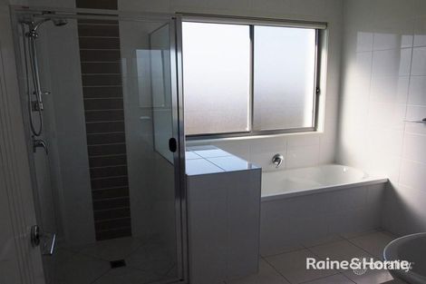 Property photo of 1/2 Anderson Court Rural View QLD 4740