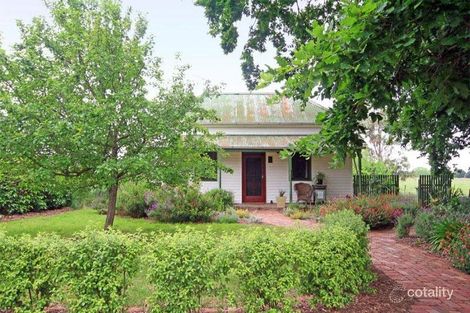 1976 Melbourne Lancefield Rd, Monegeetta, VIC 3433