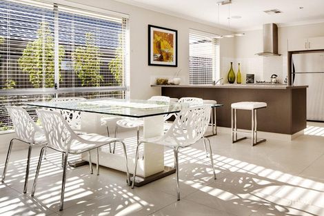 Property photo of 17 Langdon Loop Caversham WA 6055