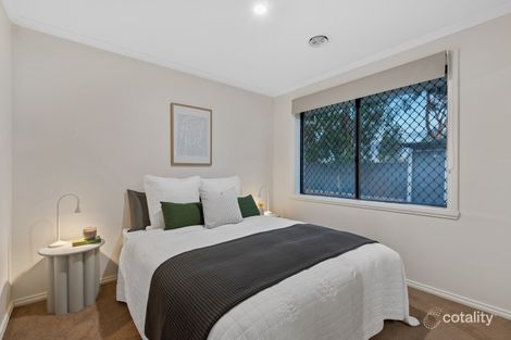 8 Bass Ct, Taylors Lakes, VIC 3038