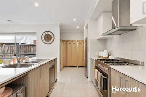 Property photo of 11 Sikes Road Clyde North VIC 3978
